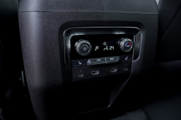 2025 GMC Yukon  Denali Wagon Image 38