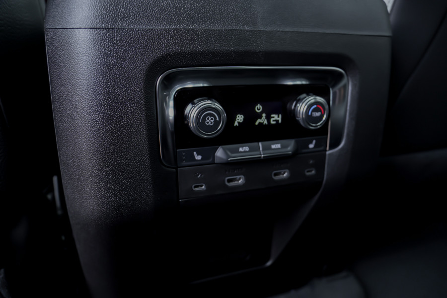 2025 GMC Yukon  Denali Wagon Image 38