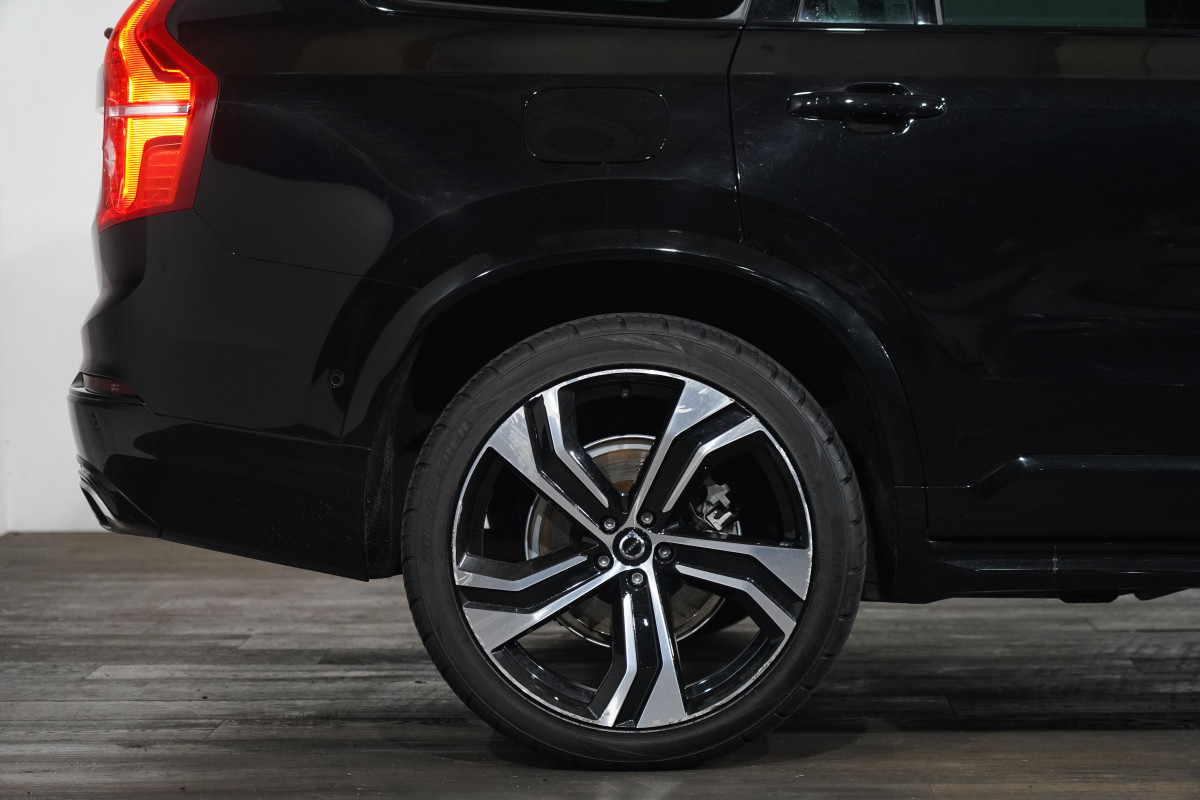 2021 Volvo XC90 T6 R-Design (Awd) SUV Image 6