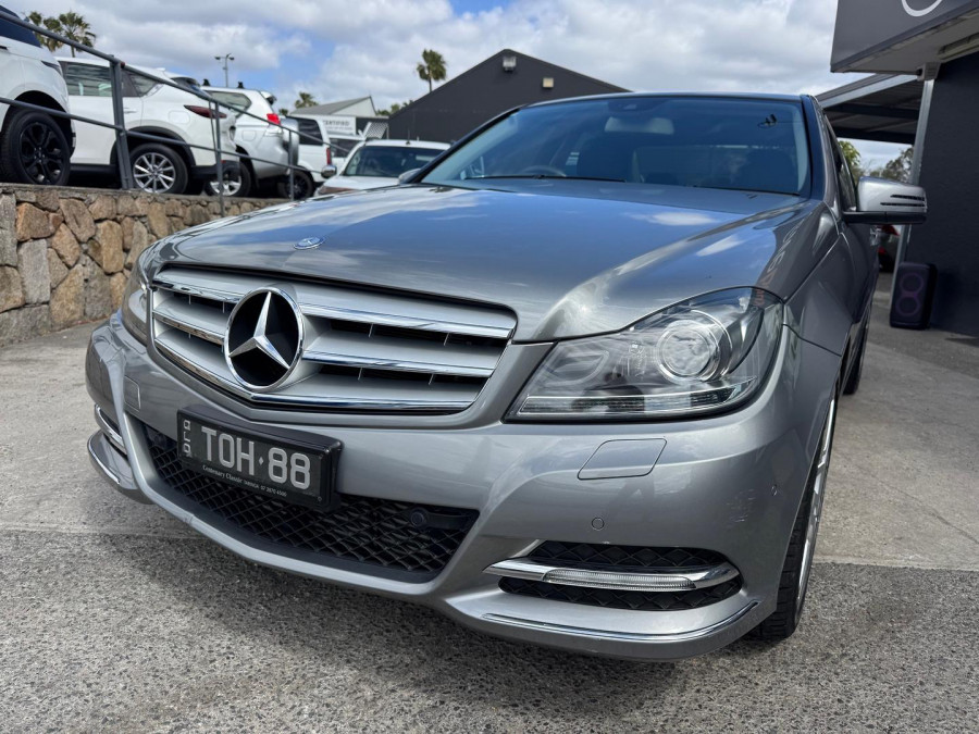 2012 Mercedes-Benz C-Class W204 C250 BlueEFFICIENCY Elegance Sedan Image 6