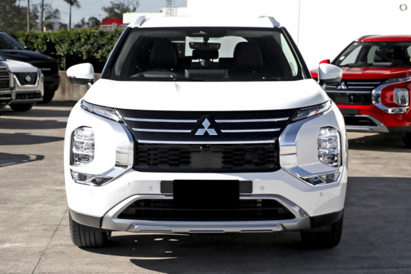 2025 Mitsubishi Outlander ZM Aspire SUV Image 3