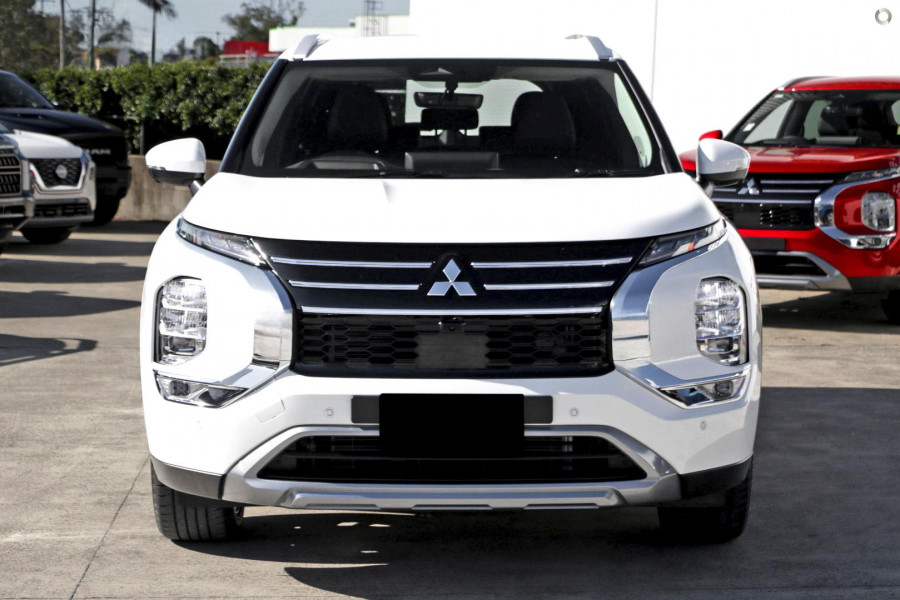 2025 Mitsubishi Outlander ZM Aspire SUV Image 3