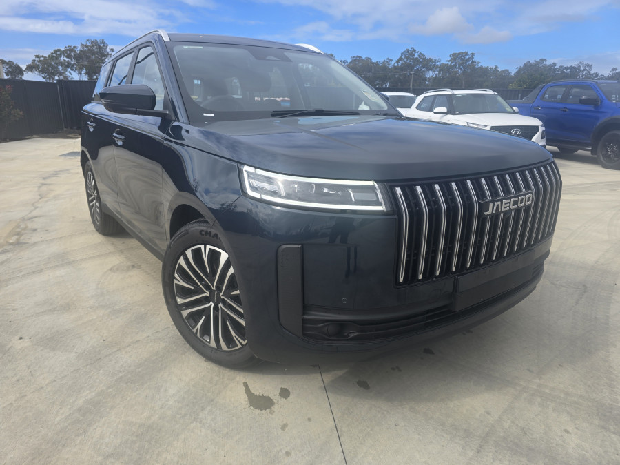 2026 Jaecoo J5  Summit SUV Image 1