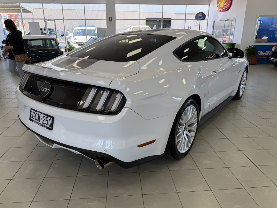 2017 Ford Mustang FM GT Coupe Image 9