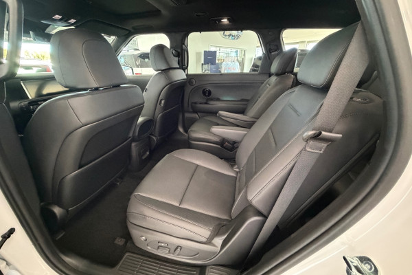 2026 Hyundai Palisade Calligraphy Black Ink SUV Image 16