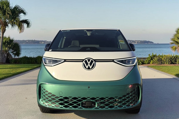 2026 Volkswagen ID. Buzz EB Pro BEV560 People Mover Image 3