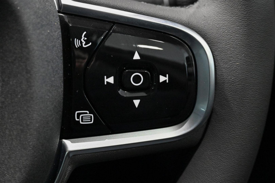 2026 Volvo XC60 UZ Plus B5 Bright SUV Image 17