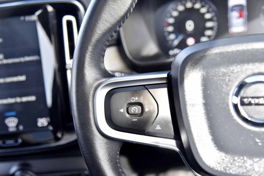 2019 MY20 Volvo XC40 XZ T4 Inscription SUV Image 17