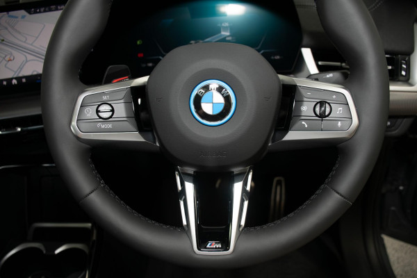 2024 BMW iX2 U10 eDrive20 M Sport SUV image 11