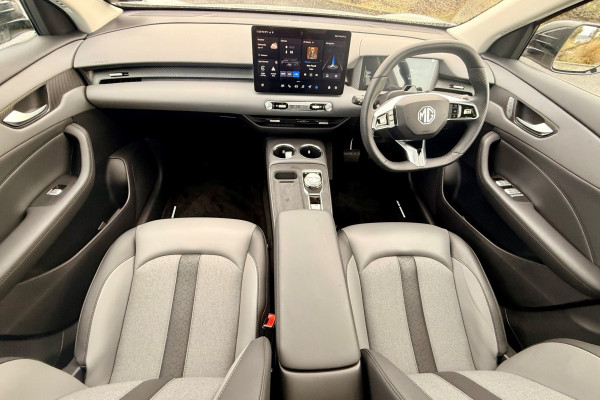 2026 MG MGS5 EV ZS3EM Essence 49 SUV Image 16