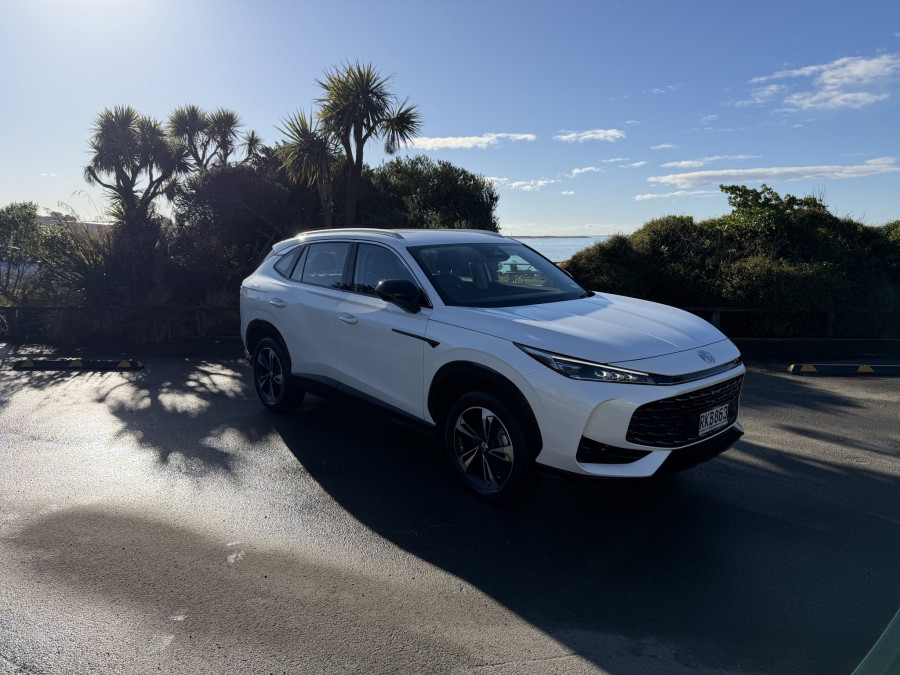 2025 MG HS AS33 Vibe SUV Image 1