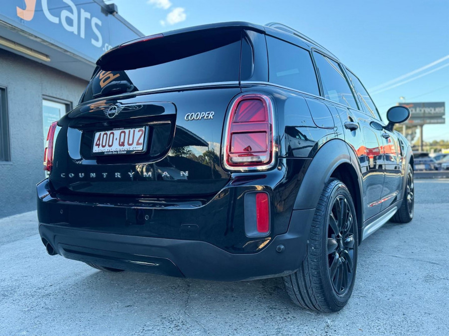 2021 MINI Countryman F60 LCI C Classic SUV Image 5