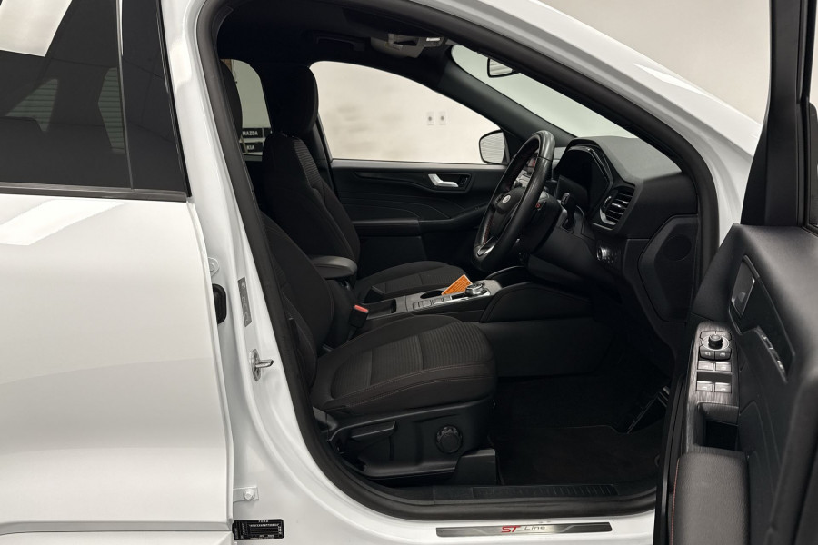 2023 MY23.25 Ford Escape ZH ST-Line SUV Image 20