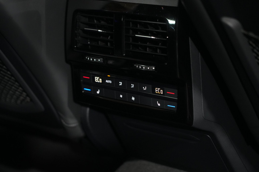2024 Volkswagen Touareg 210TDI R-Line SUV