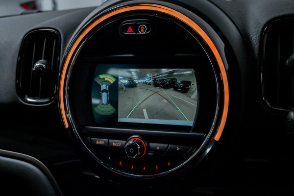 2018 MINI Countryman F60 Cooper SUV image 15