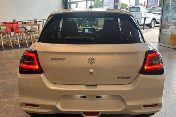 2026 Suzuki Swift UZ Hybrid GLX Hatch Image 4