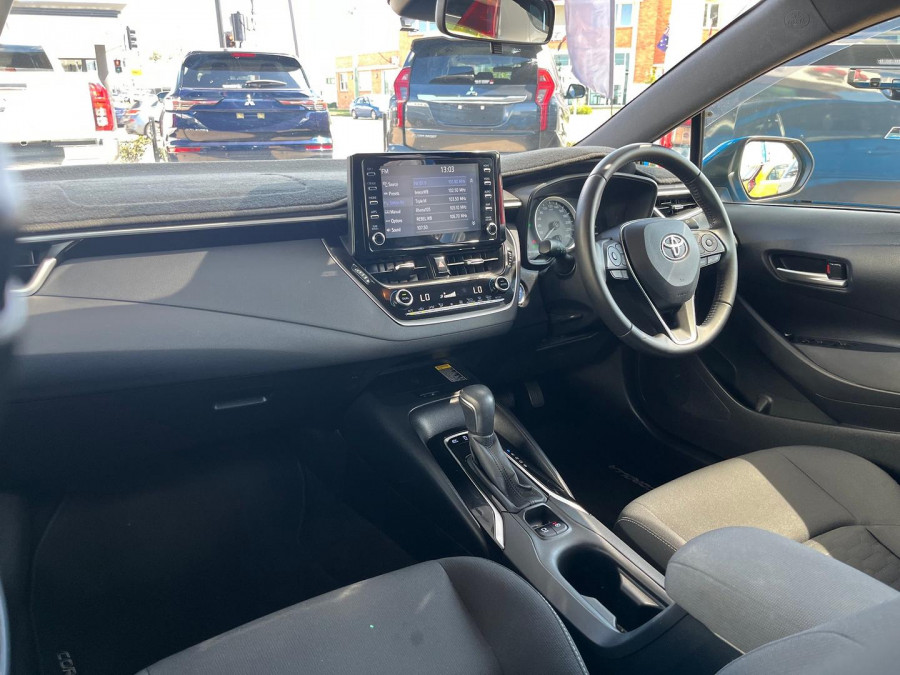 2020 Toyota Corolla ZWE211R SX Hybrid Hatch Image 10