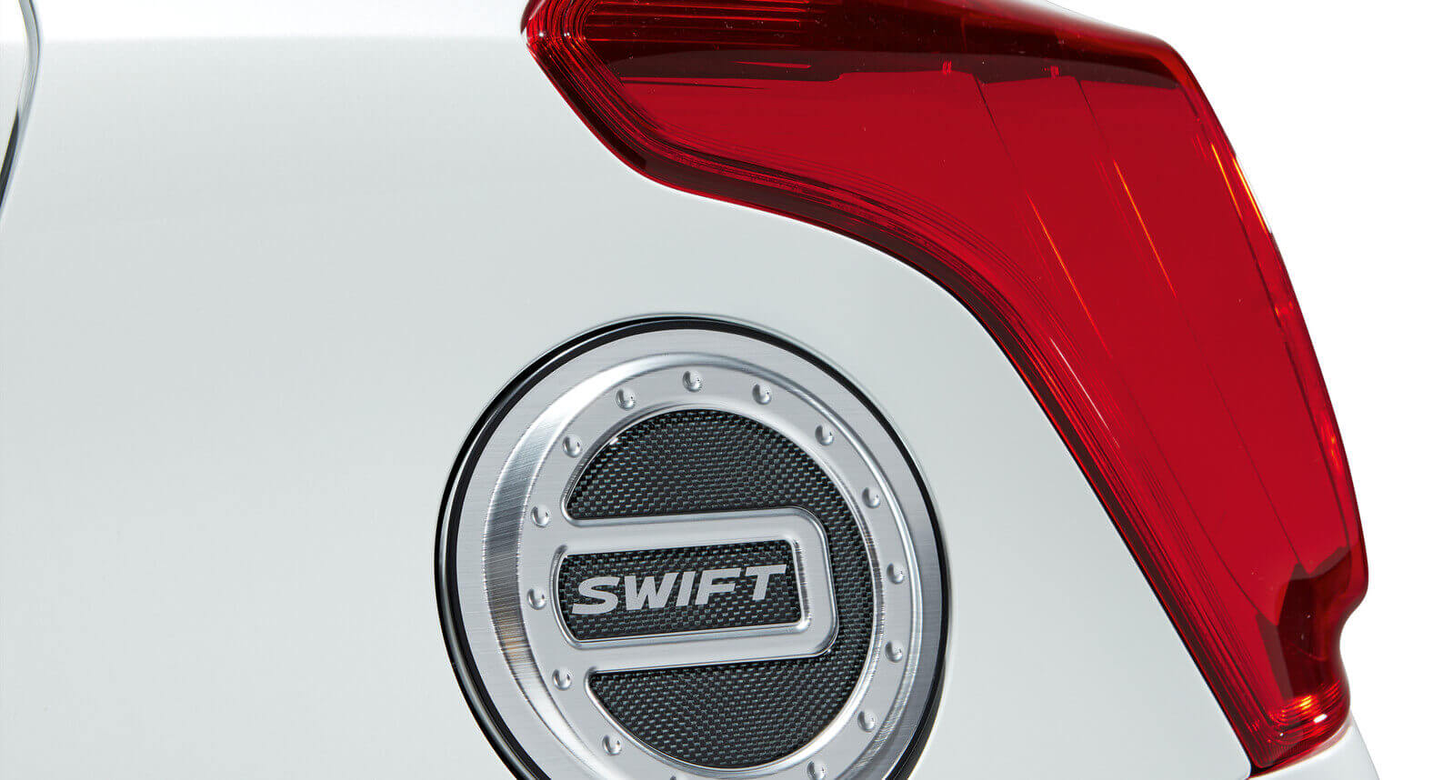 Swift Sport - Fuel Lid Garnish