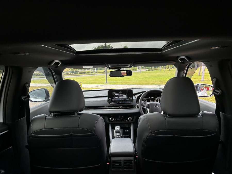2025 MY24 Mitsubishi Outlander ZM PHEV GSR SUV Image 16