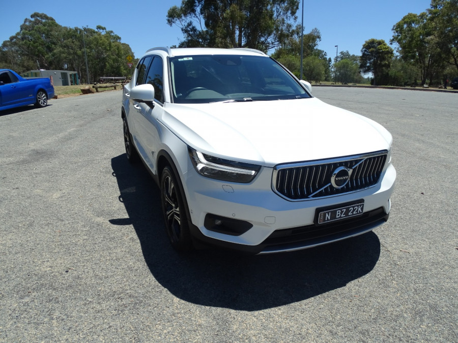 2018 MY19 Volvo XC40 XZ T4 Inscription SUV Image 2