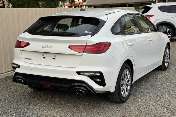 2021 MY1  Kia Cerato BD Sport Hatch Image 6
