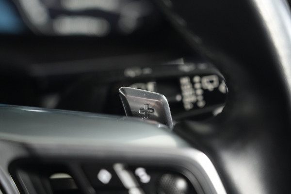 2023 Porsche Cayenne SUV image 19