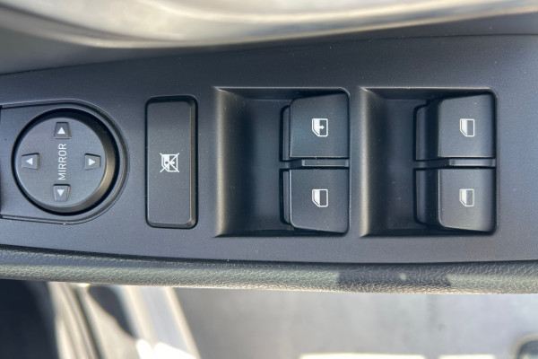 2017 MY18 Hyundai i30 PD Active Hatch Image 11
