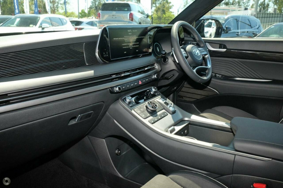 2024 MY25 Hyundai Palisade LX2.V5 Calligraphy Black Ink SUV Image 6