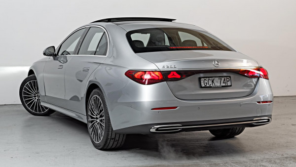 2026 Mercedes-Benz E-Class W214 E200 Sedan image 2