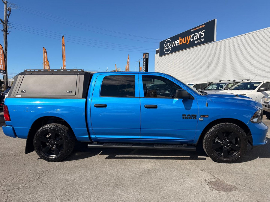 2023 Ram 1500 DS Express Ute Image 5