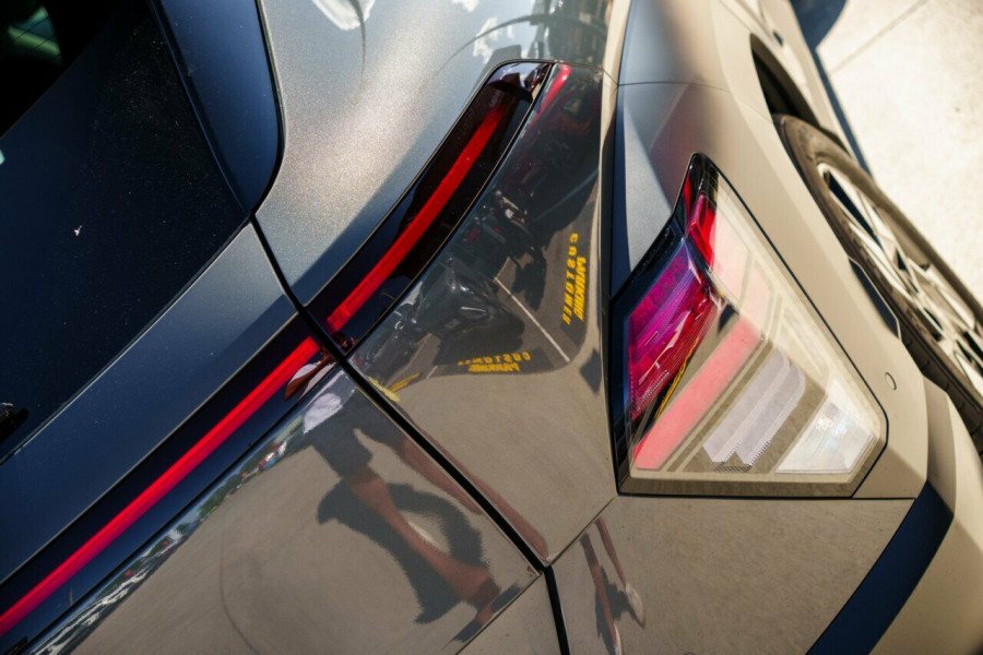 2025 Hyundai KONA SX2.V2 Premium SUV Image 7