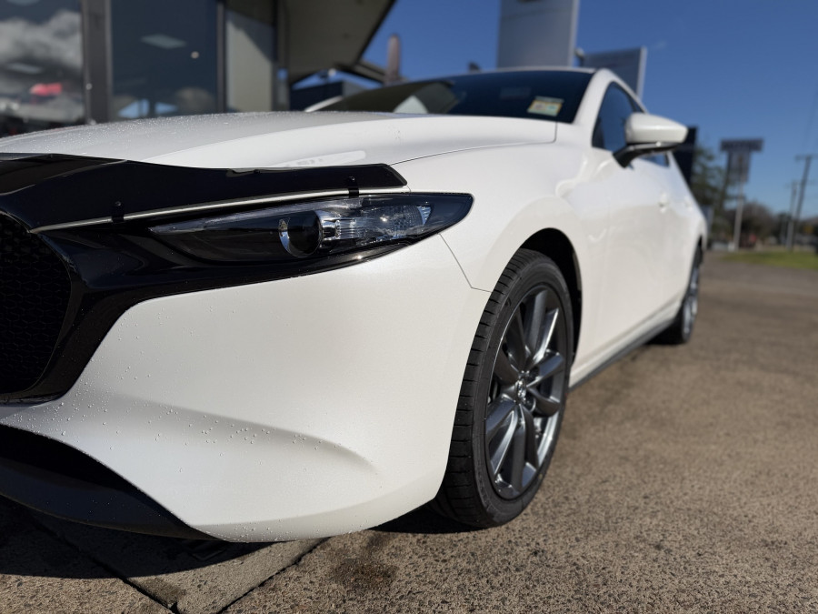 2026 MY25 Mazda 3 BP Series G20 Evolve Hatch Image 11