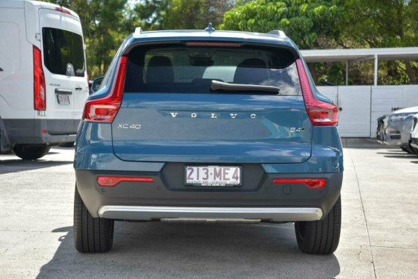 2024 MY25 Volvo XC40 XZ Ultra B4 Bright SUV Image 3
