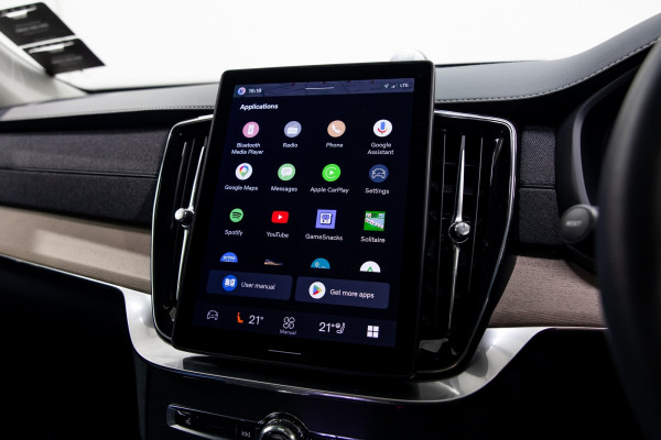 2025 Volvo XC90 L Series Ultra T8 Plug-In Hybrid SUV Image 15