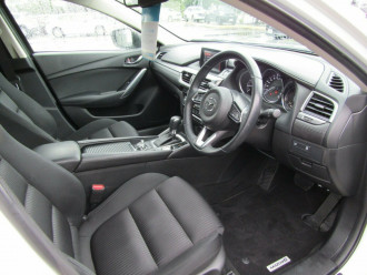 2017 Mazda 6 GL1031 Sport SKYACTIV-Drive Wagon image 18