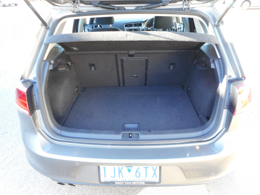 2017 Volkswagen Golf Hatchback Image 10