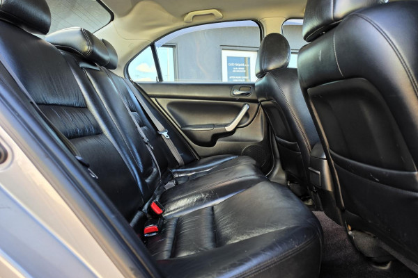 2004 Honda Accord Euro 7th Gen Luxury Sedan Image 15