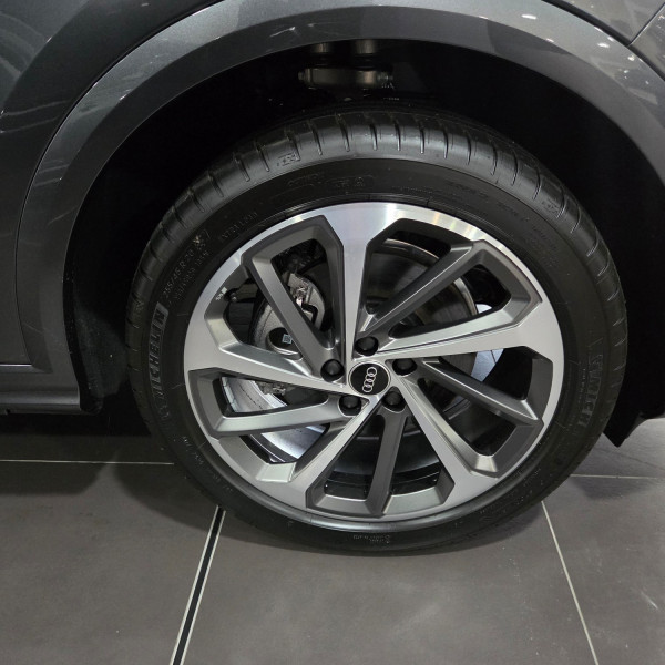 2025 Audi Q5 GU TFSI 150kW SUV image 16