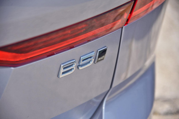 2025 MY26 Volvo XC60 UZ Plus B5 Bright SUV Image 8