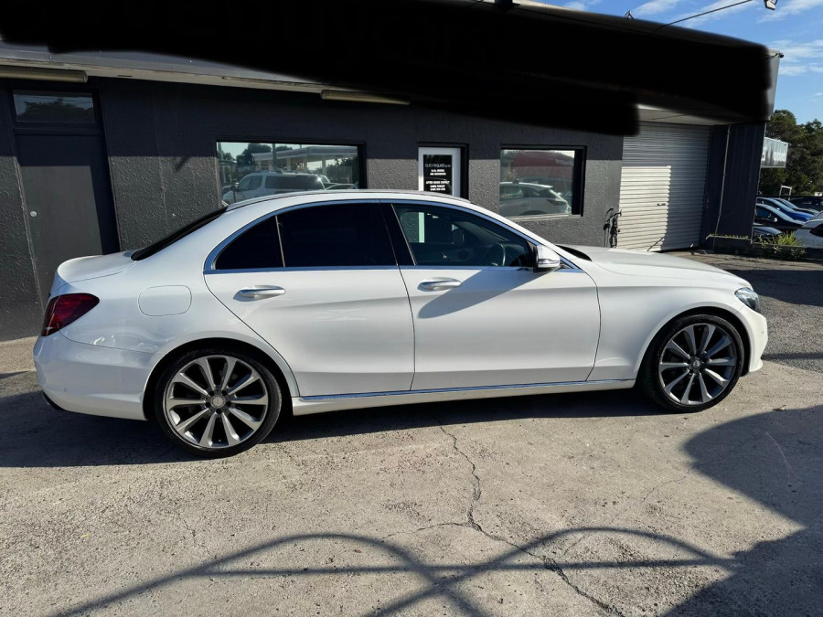 2016 Mercedes-Benz C-Class W205 C250 Sedan Image 5