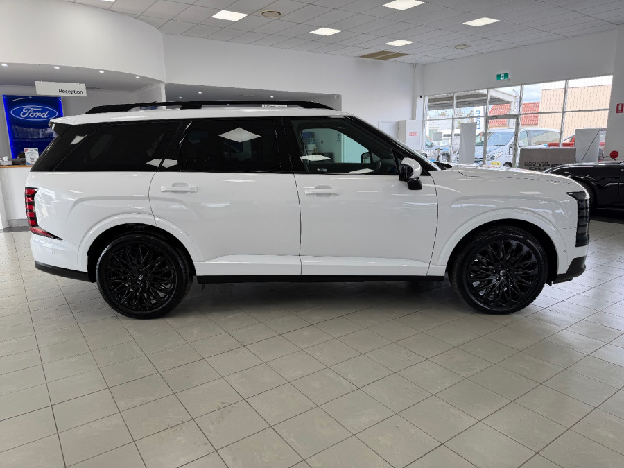 2026 Hyundai Palisade Calligraphy Black Ink SUV Image 6