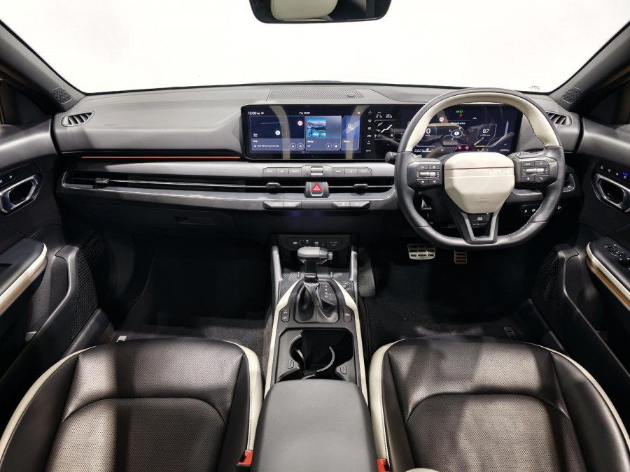 2025 Kia K4 CL4m GT-Line Sedan Image 19