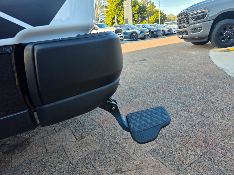 2025 Ram 1500  DT  Rebel Hurricane SO Ute Image 22