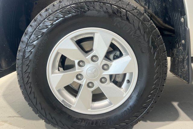 2022 Mitsubishi Triton MR GLX+ Ute Image 18
