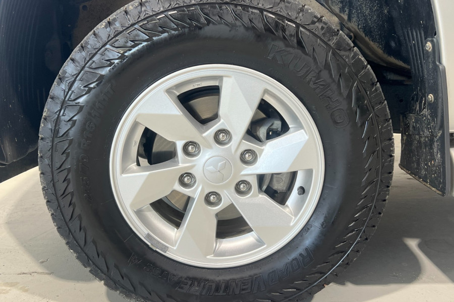 2022 Mitsubishi Triton MR GLX+ Ute Image 18