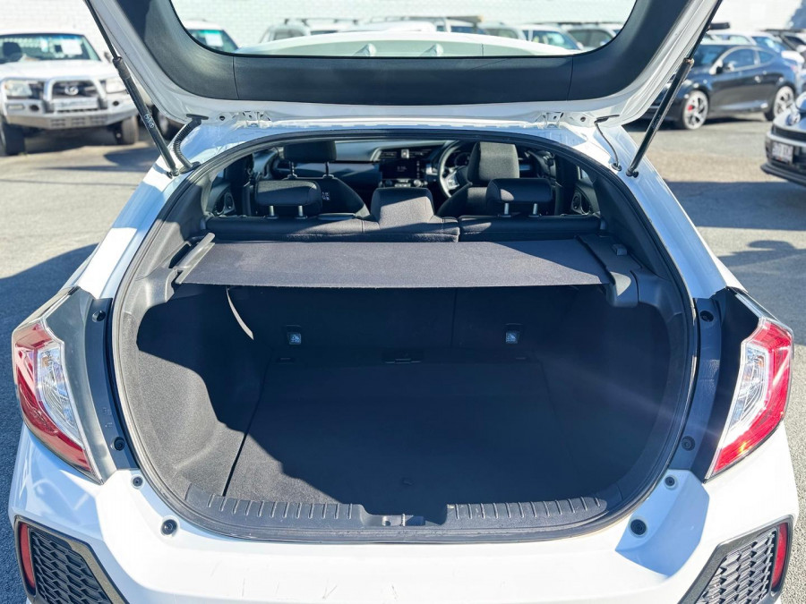 2019 Honda Civic 10th Gen VTi Sedan Image 14