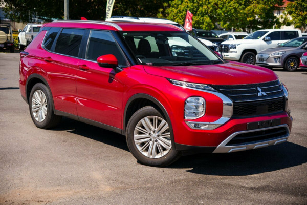 2024 Mitsubishi Outlander ZM LS SUV Image 1