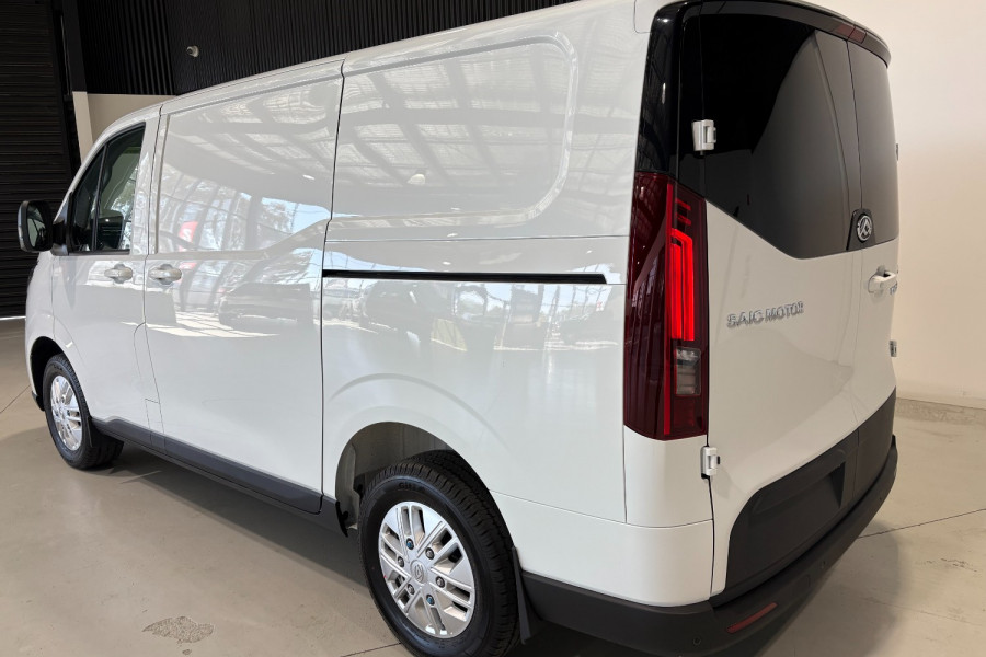 2024 LDV Deliver 7   Van Image 9