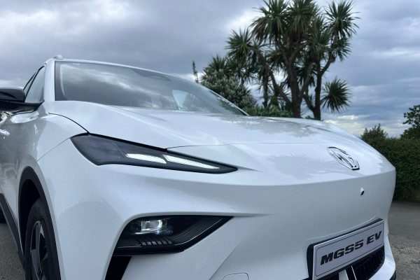 2026 MY25 MG MGS5 EV ZS3EM Essence 62 SUV Image 4