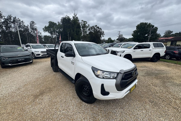 2021 Toyota HiLux GUN126R SR Extra Cab Chassis Image 2